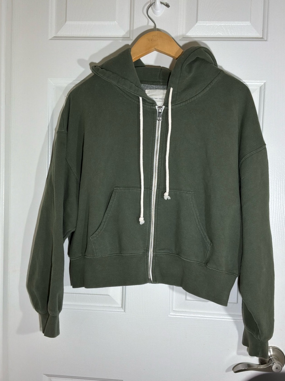 Américan EAgle Olovi color sweater size medium